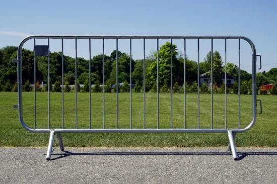 Barriera per recinzione pedonale in acciaio per costruzioni stradali verniciata a polvere galvanizzata personalizzata temporanea rimovibile per il controllo della folla pedonale per la fase dell'evento